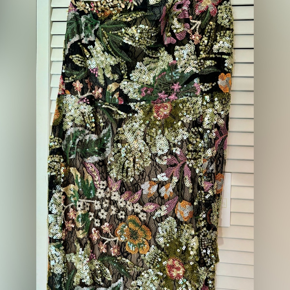 NWT MAC DUGGAL Black Floral 49574
Sequined Embroidered Gown 10 - Picture 10 of 10
